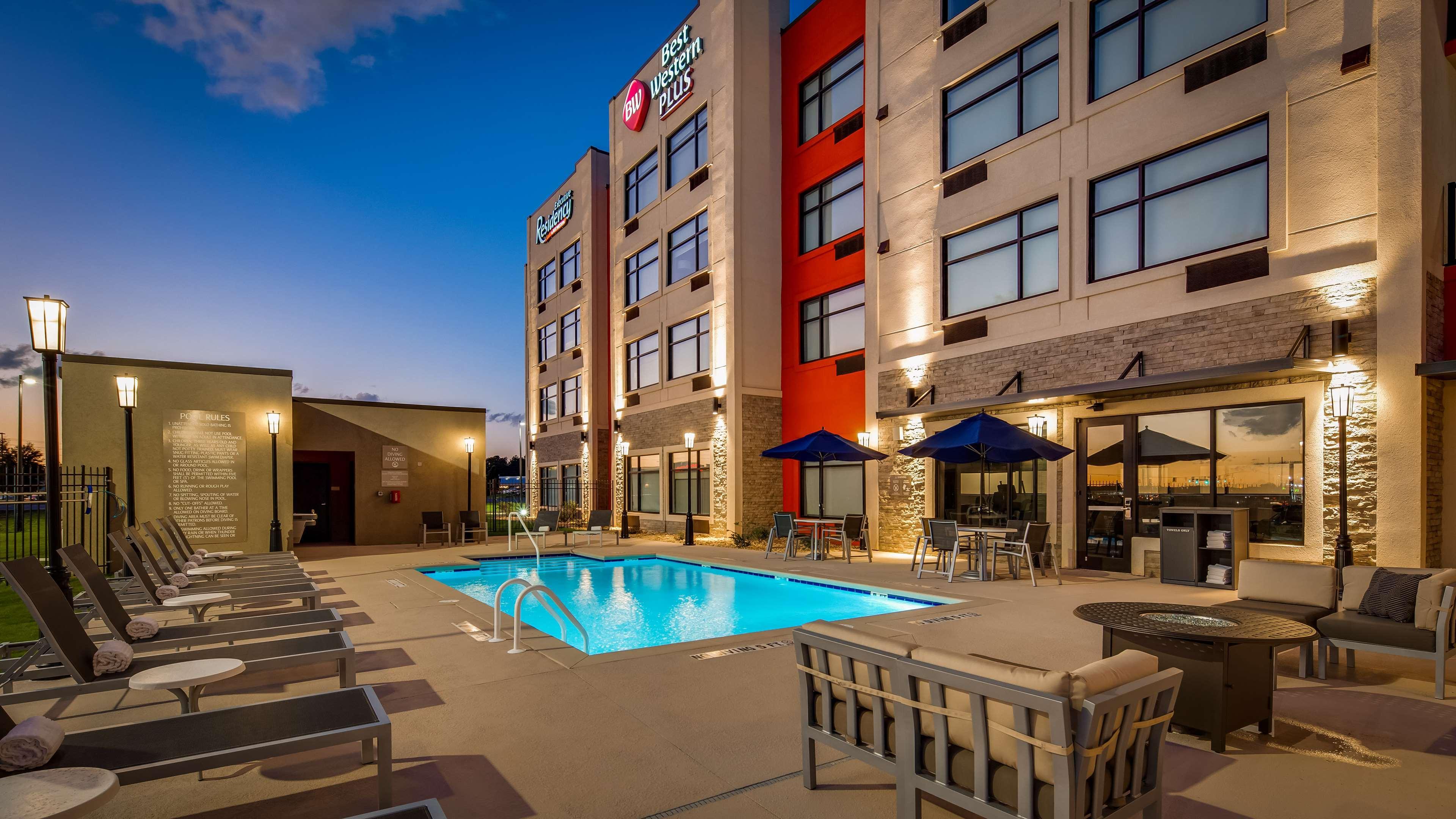 Best Western Plus Executive Residency Rigby'S Water World Hotel Warner Robins Buitenkant foto