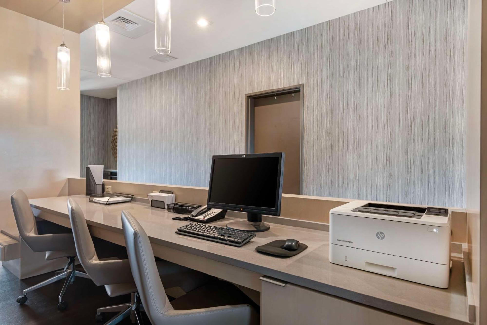 Best Western Plus Executive Residency Rigby'S Water World Hotel Warner Robins Buitenkant foto