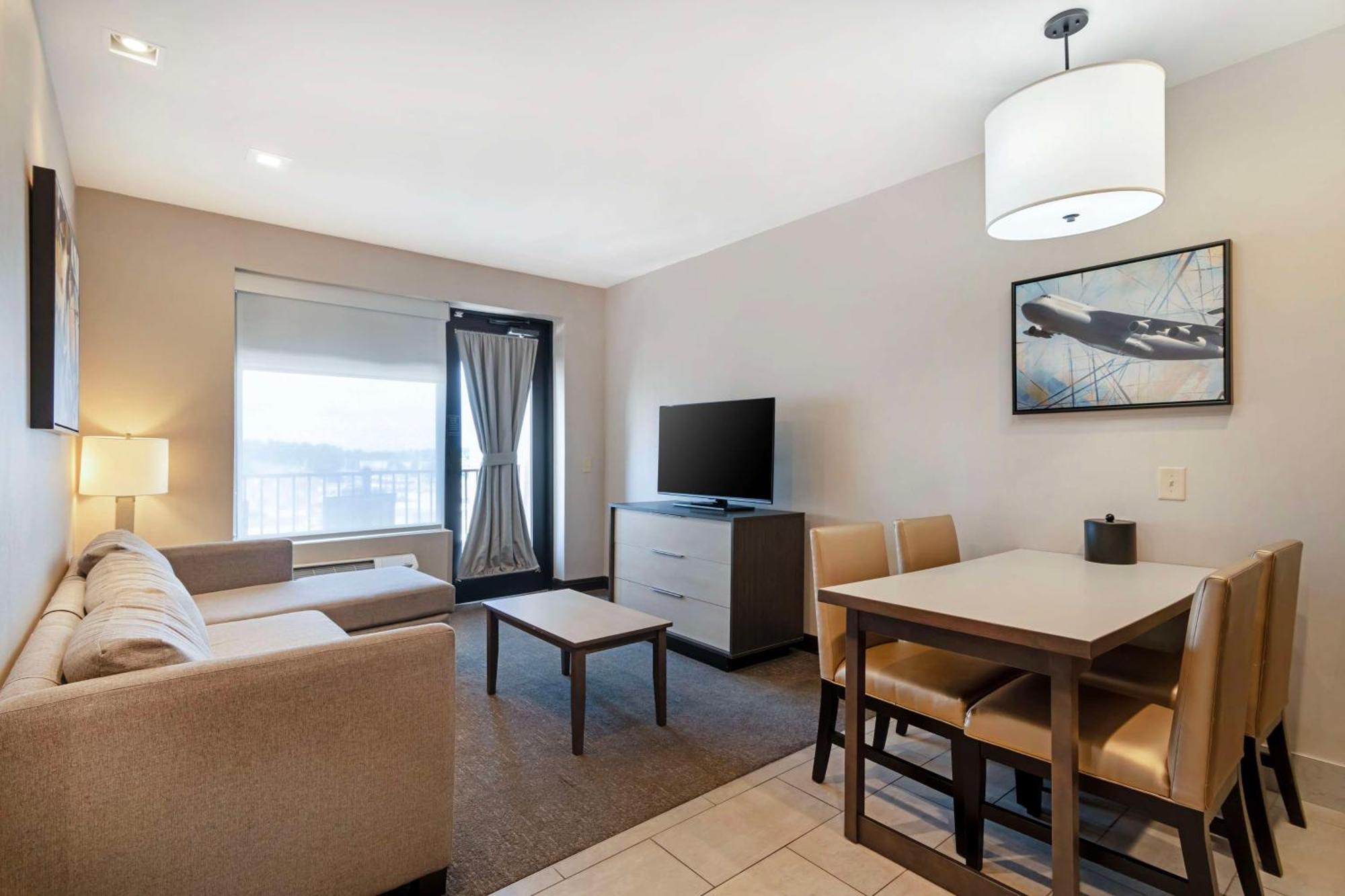 Best Western Plus Executive Residency Rigby'S Water World Hotel Warner Robins Buitenkant foto