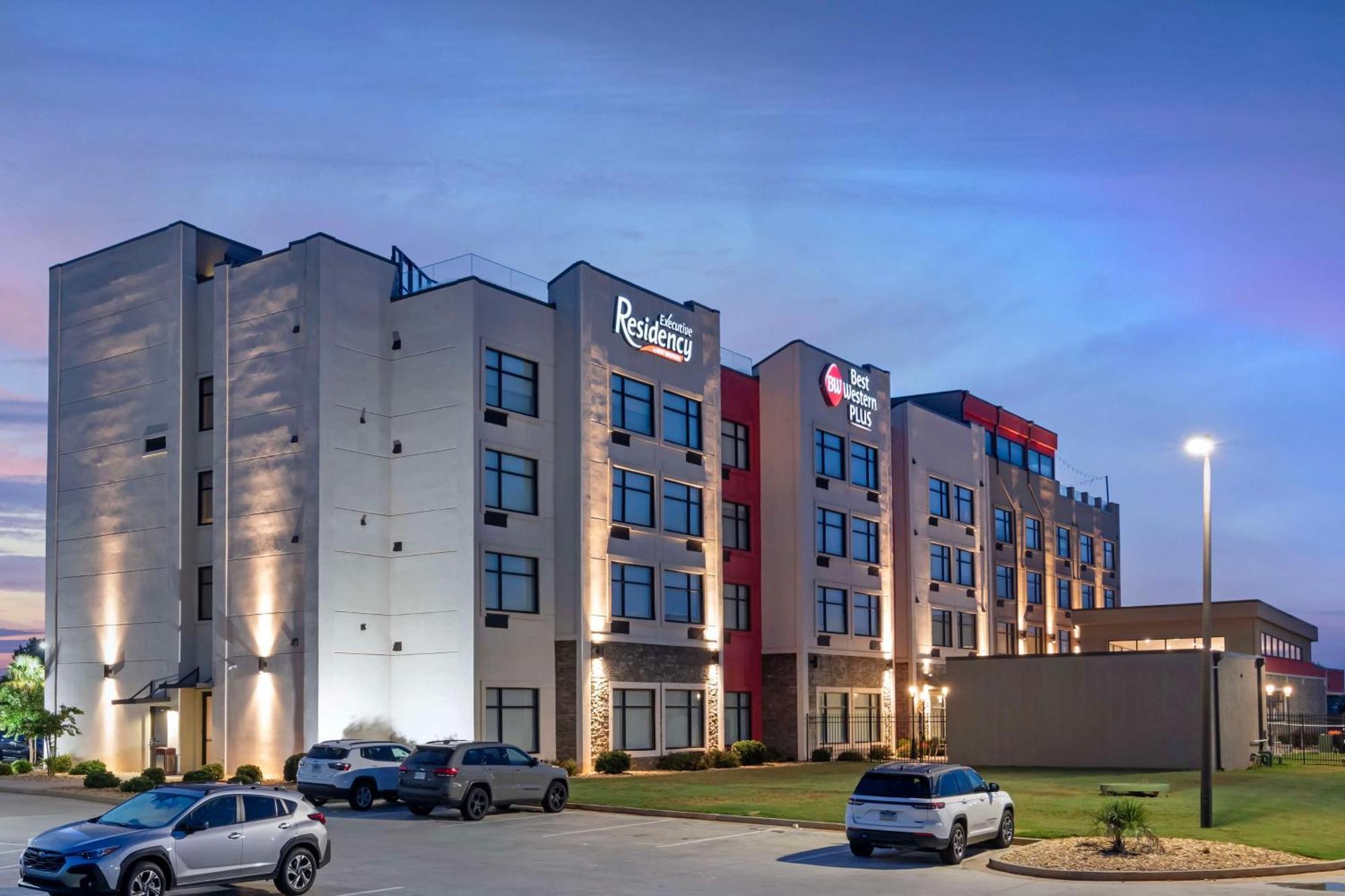 Best Western Plus Executive Residency Rigby'S Water World Hotel Warner Robins Buitenkant foto